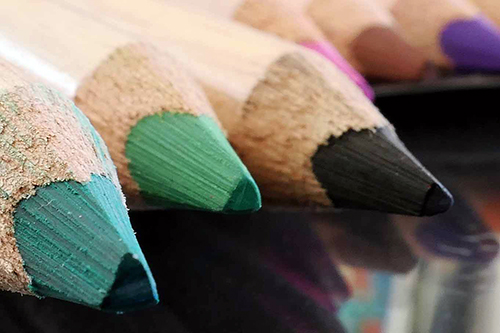 Colori_disegno_pittura_creatività_laboratori_workshop_counseling_adulti_gruppo